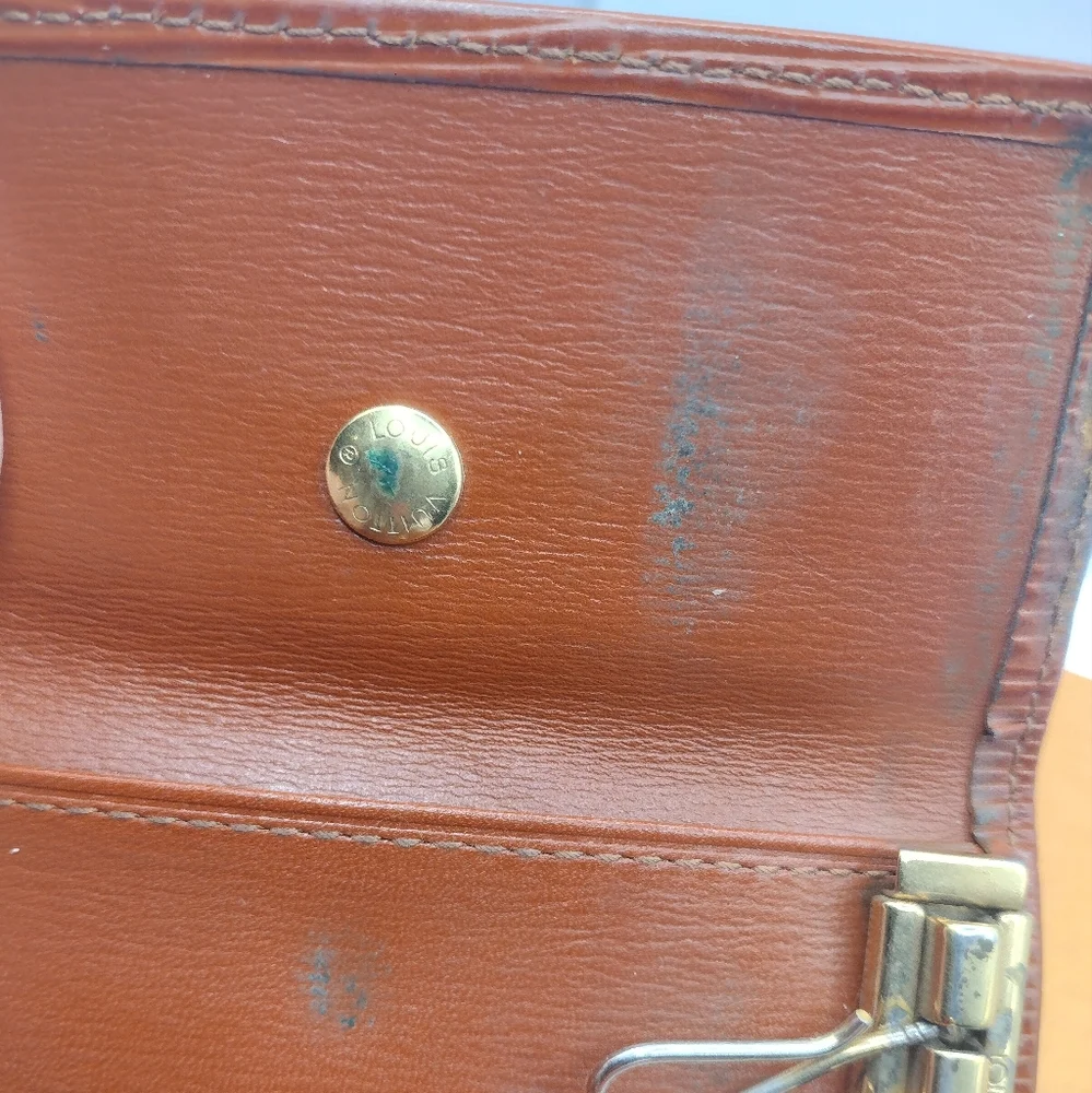 LOUIS VUITTON key case Epi Leather Authentic USED T20370